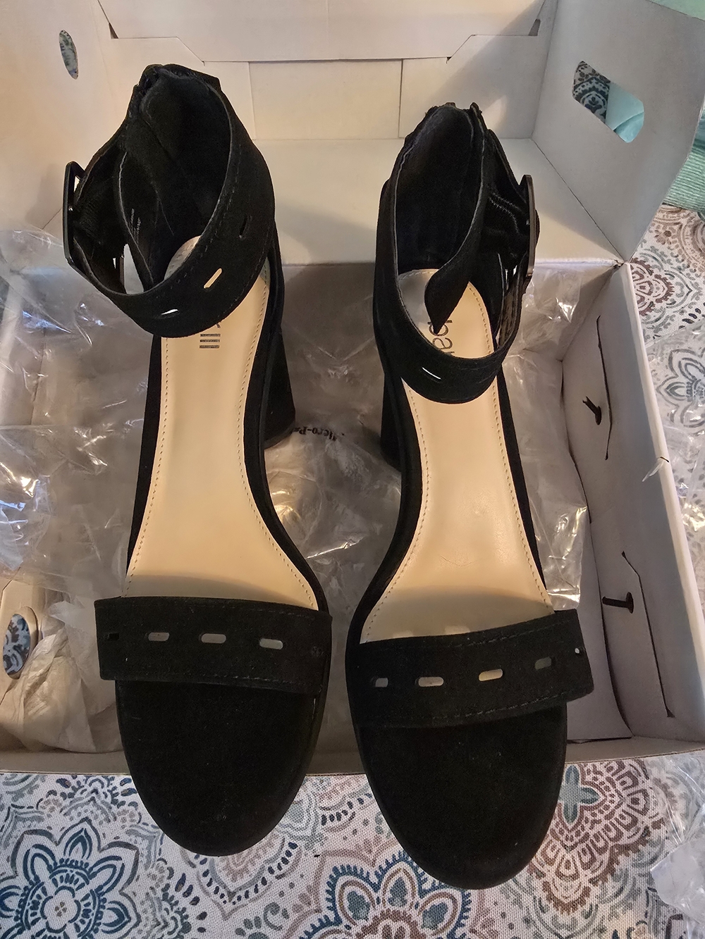 Gorgeous Bar III Black Suede Ankle-Strap Women’s Heels 8.5